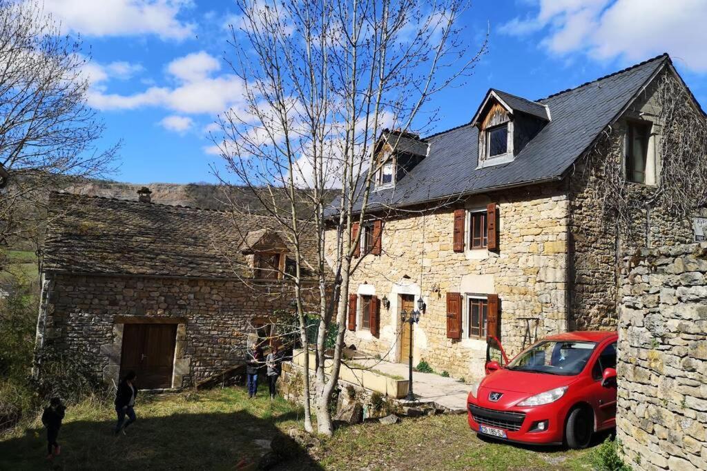 Maison traditionnelle en Lozère Saint-Saturnin  Esterno foto