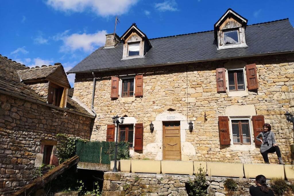 Maison traditionnelle en Lozère Saint-Saturnin  Esterno foto